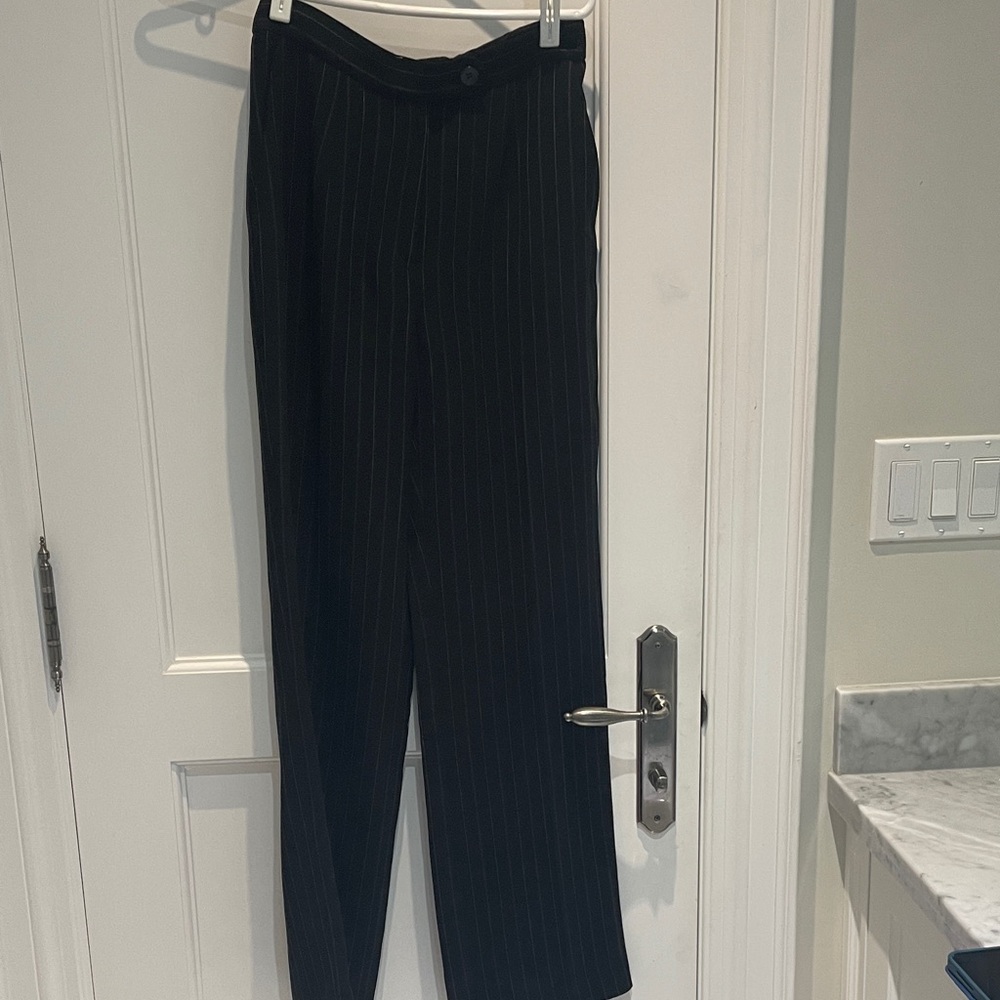 BNWT Covington Pinstripe Trousers🛒